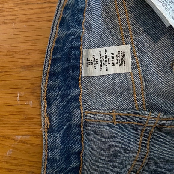 H&M Jean shorts - Picture 3 of 4